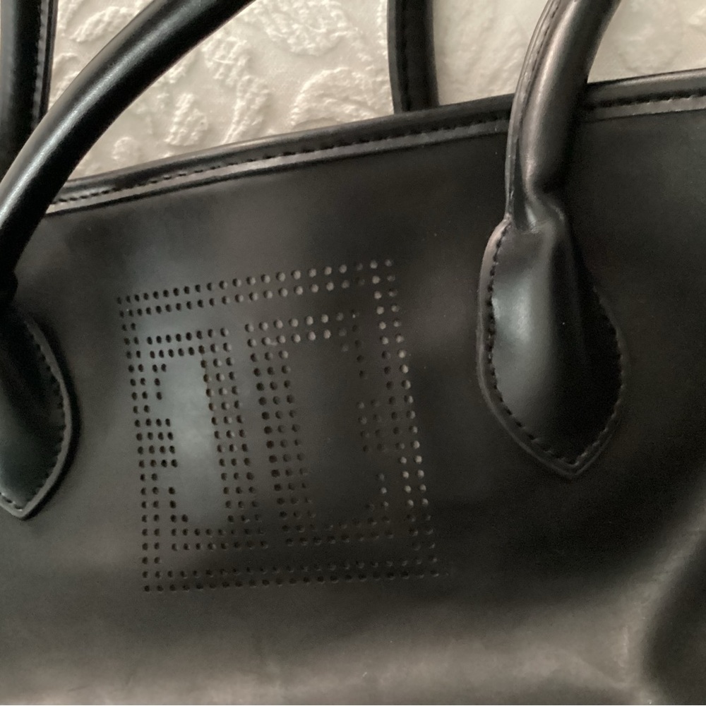 Large tote